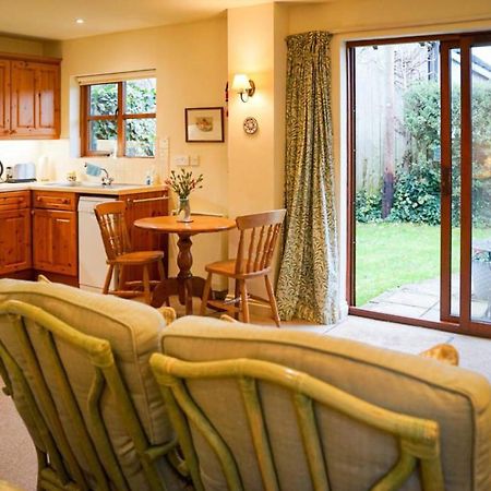 Honeysuckle Cottage North Mundham Luaran gambar